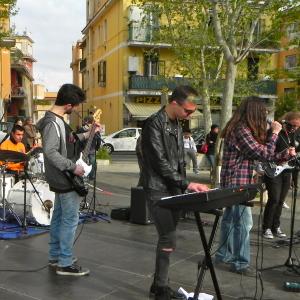 2015_piazza_N.S.Guadalupe_Esacordo_Rock_Band.4.JPG